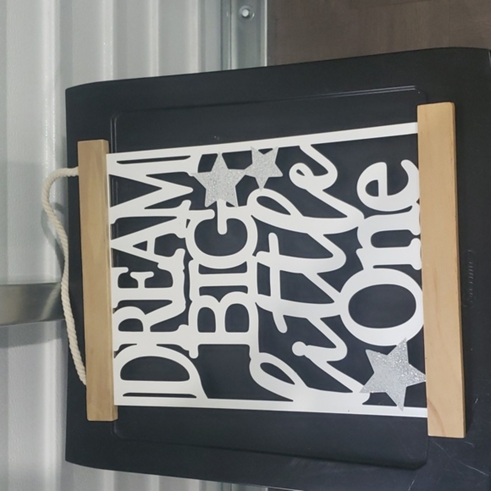 Wall decor sign